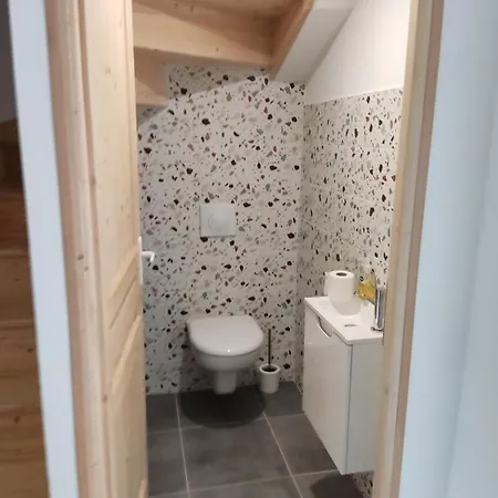 Les De Louise Holiday home