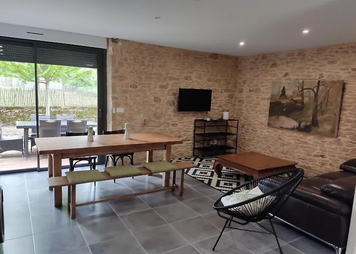 Les De Louise Feriehus Archignac